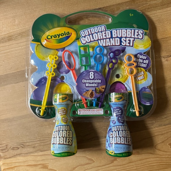 Crayola Games New Crayola Outdoor Colored Bubbles Wand Set And Bubble Necklace Poshmark